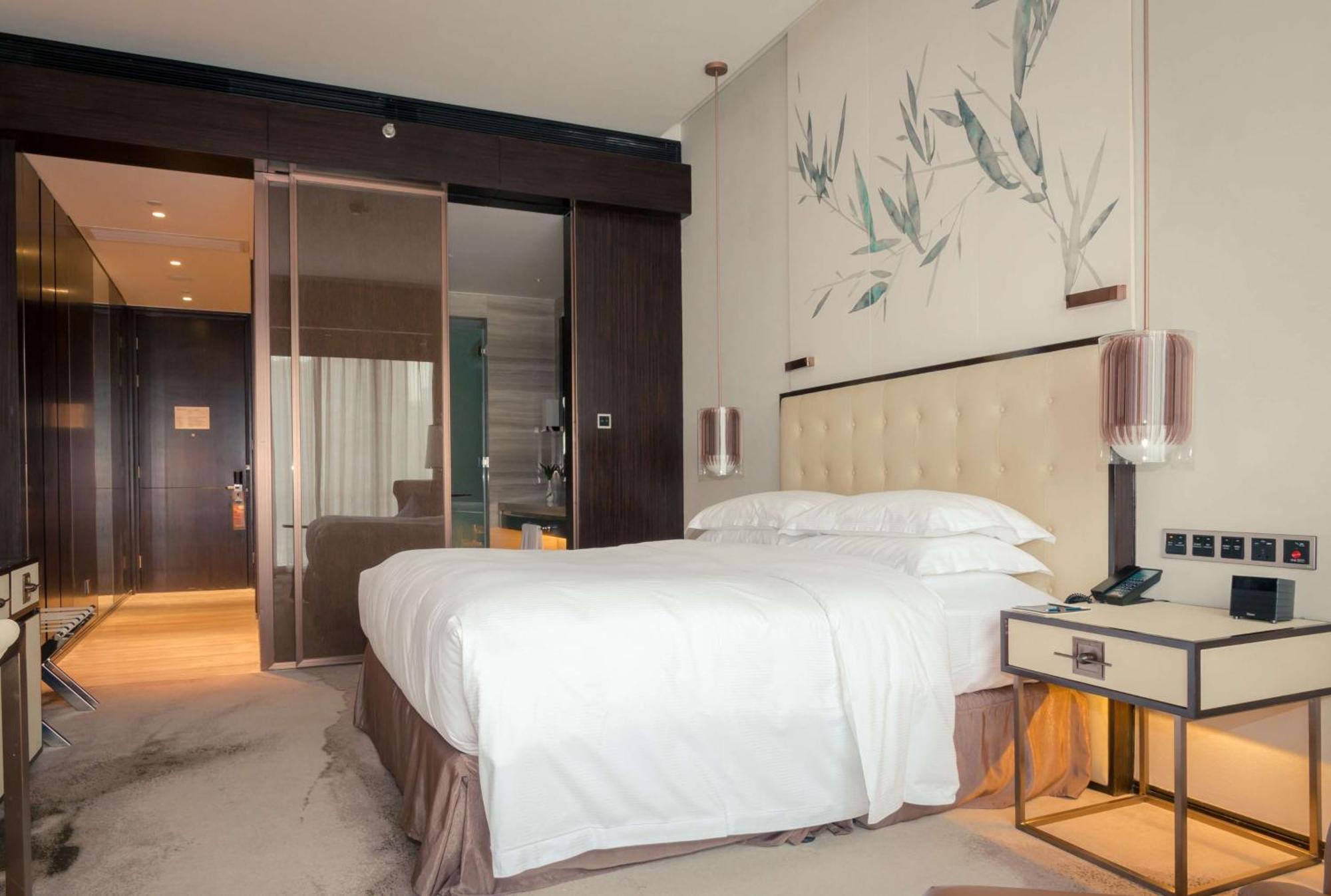 Hilton Shenzhen Futian, Metro Station At Hotel Front Door, Close To Futian Convention & Exhibition Center Εξωτερικό φωτογραφία