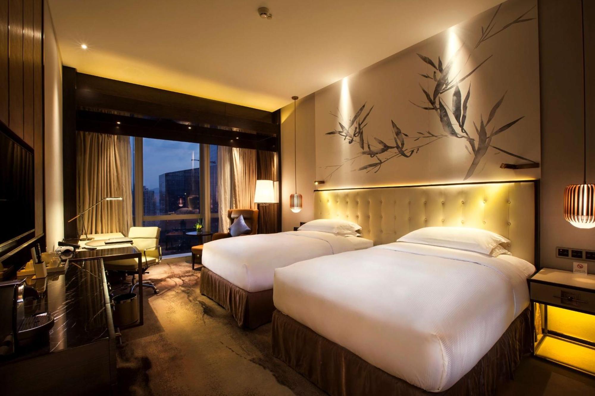 Hilton Shenzhen Futian, Metro Station At Hotel Front Door, Close To Futian Convention & Exhibition Center Εξωτερικό φωτογραφία